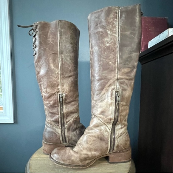 Corral Distressed Leather Riding Boots - Picture 4 of 15